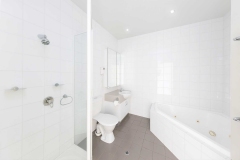 2-br-seaside-spa-apa06
